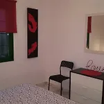 Puerta Del Sol La Rossa * カレタ・デ・フステ